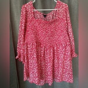 TORRID   Chiffon Ruched Floral Print Pink and white  Top Size 3